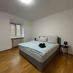 Gross - Real Estate Apartment