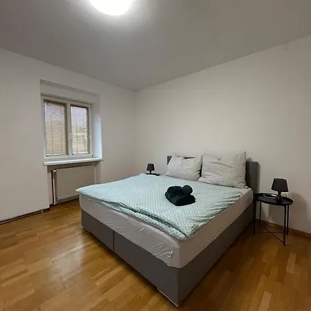 Gross - Real Estate Apartment