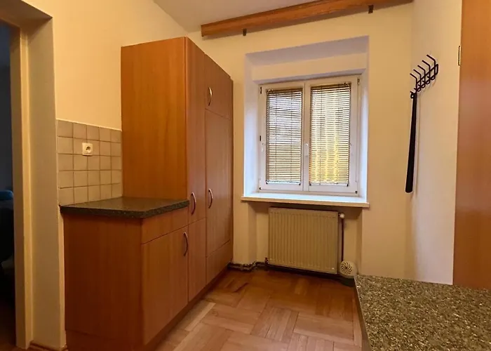 Gross - Real Estate 莱奥本